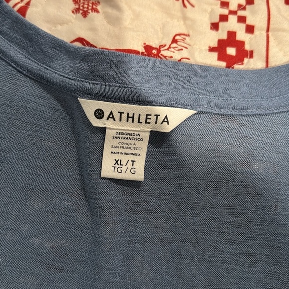 NWOT Athleta Tee - Picture 2 of 10